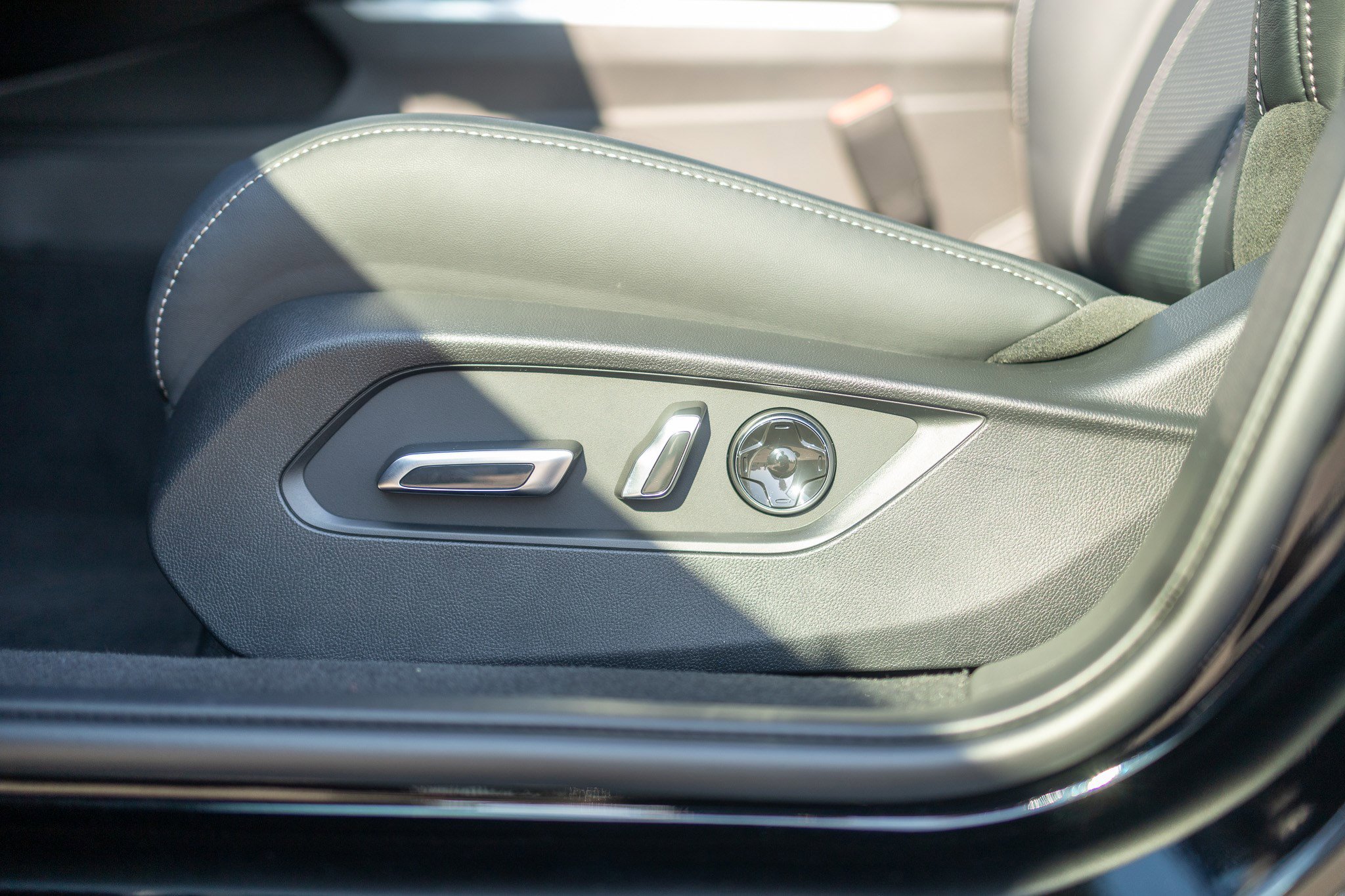 New 2025 Acura TLX w/ Technology Package image 19