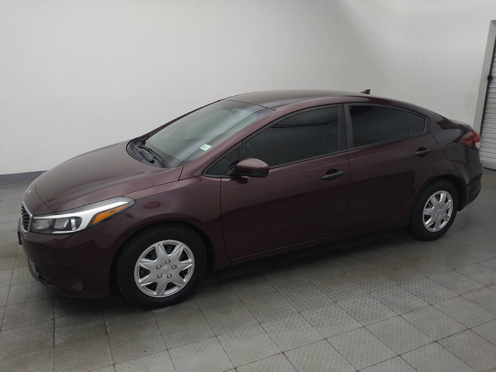 Used 2017 Kia Forte LX FWD image 2