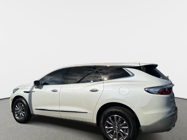 Used 2023 Buick Enclave Essence FWD image 6
