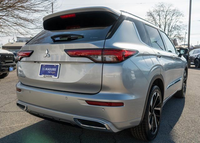 Used 2022 Mitsubishi Outlander SEL AWD/4WD image 6