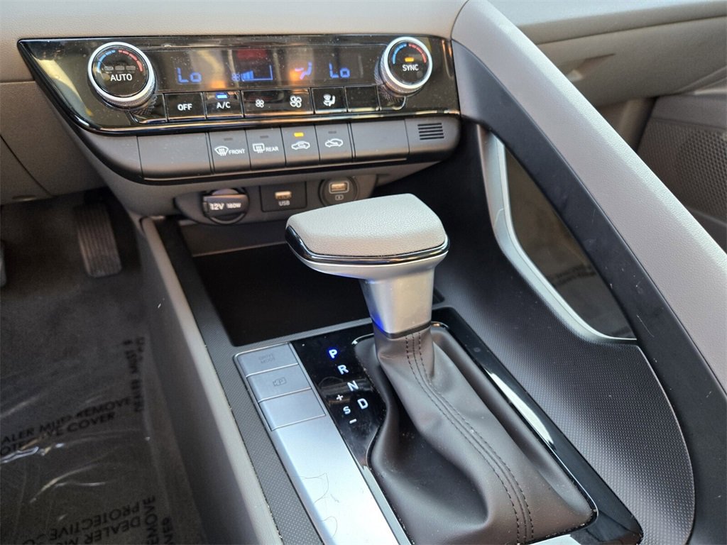 Certified 2023 Hyundai Elantra SEL w/ Cargo Package image 18