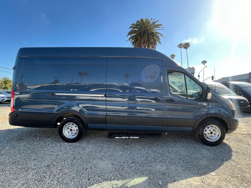 Used 2019 Ford Transit 250 148 High Roof Extended RWD image 4