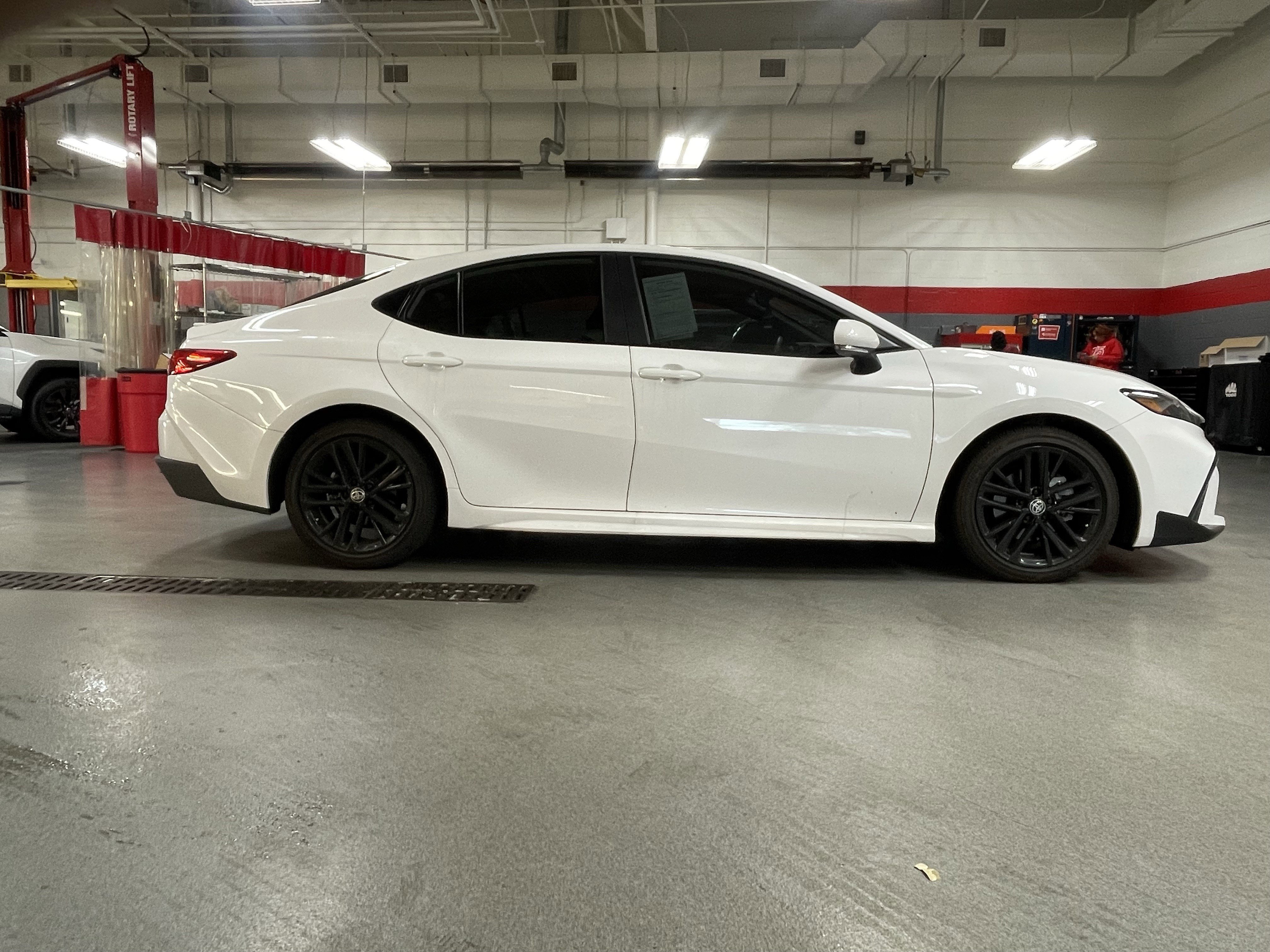 Used 2025 Toyota Camry SE w/ Multimedia Upgrade Package FWD image 37