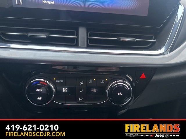 Used 2025 Chevrolet Trax LT image 22