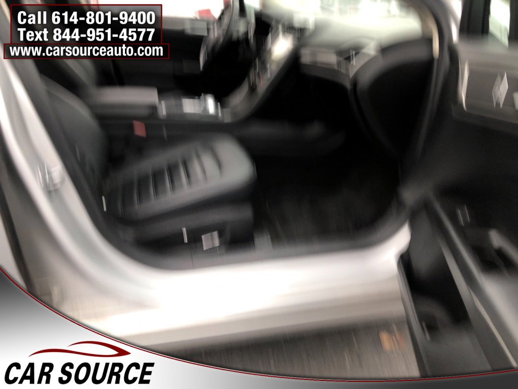 Used 2018 Ford Fusion SE w/ Fusion SE Technology Package image 18