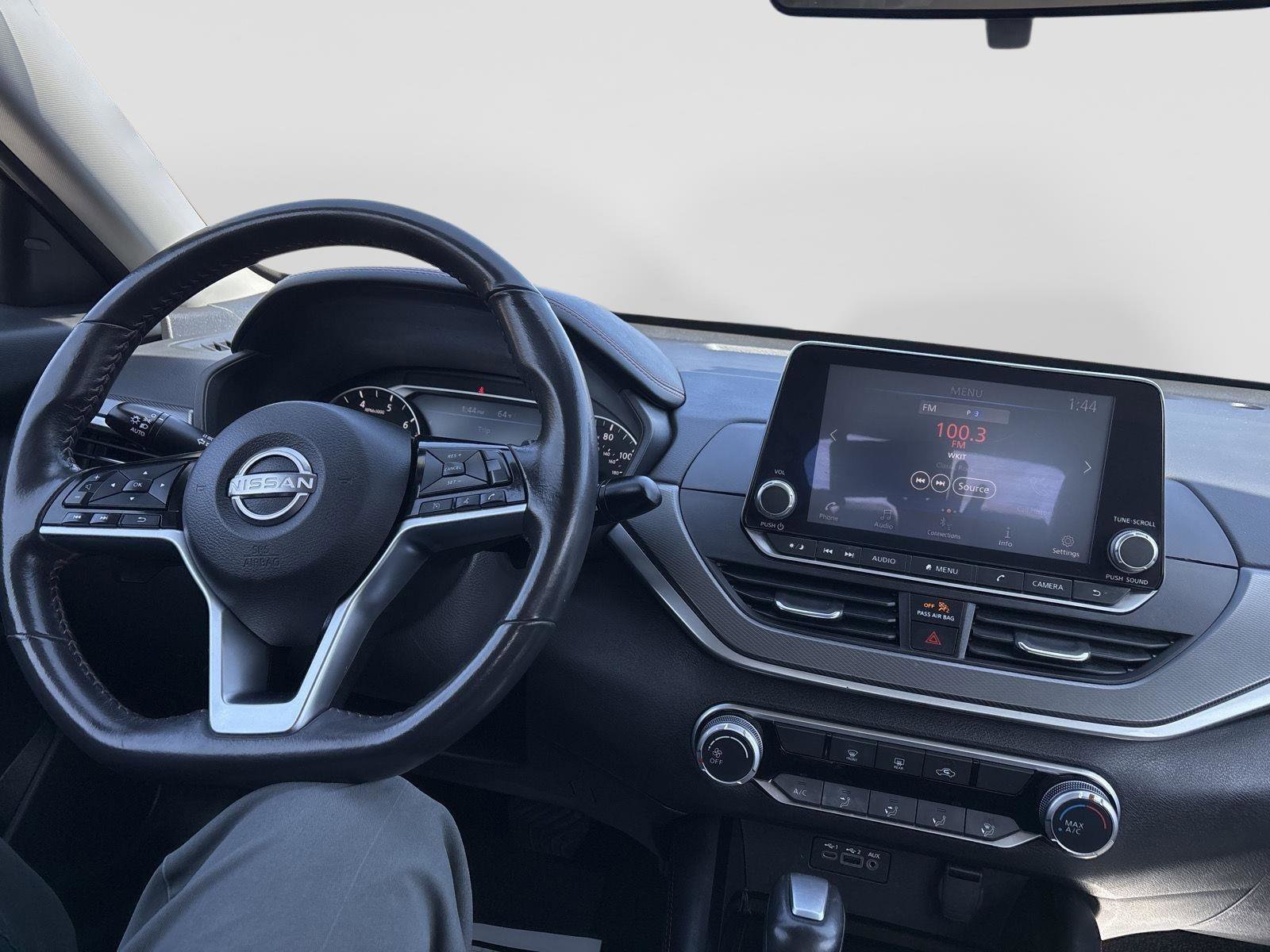 Used 2024 Nissan Altima 2.5 SR FWD image 31