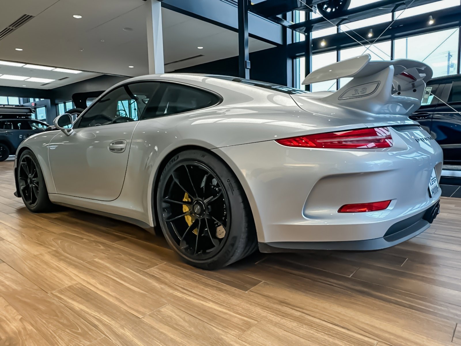 Used 2015 Porsche 911 GT3 image 6