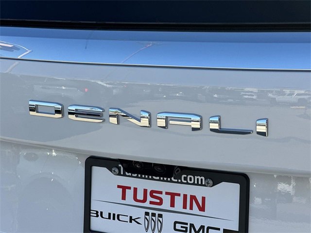 New 2026 GMC Yukon XL Denali w/ Denali Reserve Package image 31