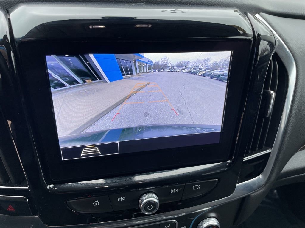 Used 2021 Chevrolet Traverse LT w/ LPO, Floor Liner Package image 11