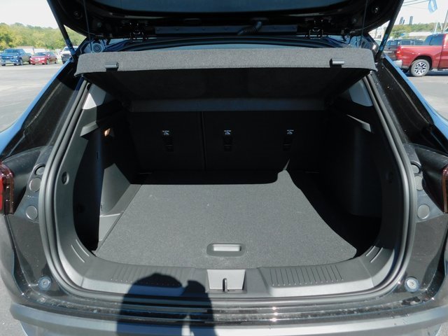 New 2025 Chevrolet Trax LT w/ Sunroof Package image 12