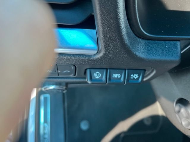 Used 2021 GMC Yukon AT4 w/ AT4 Premium Package AWD/4WD image 19