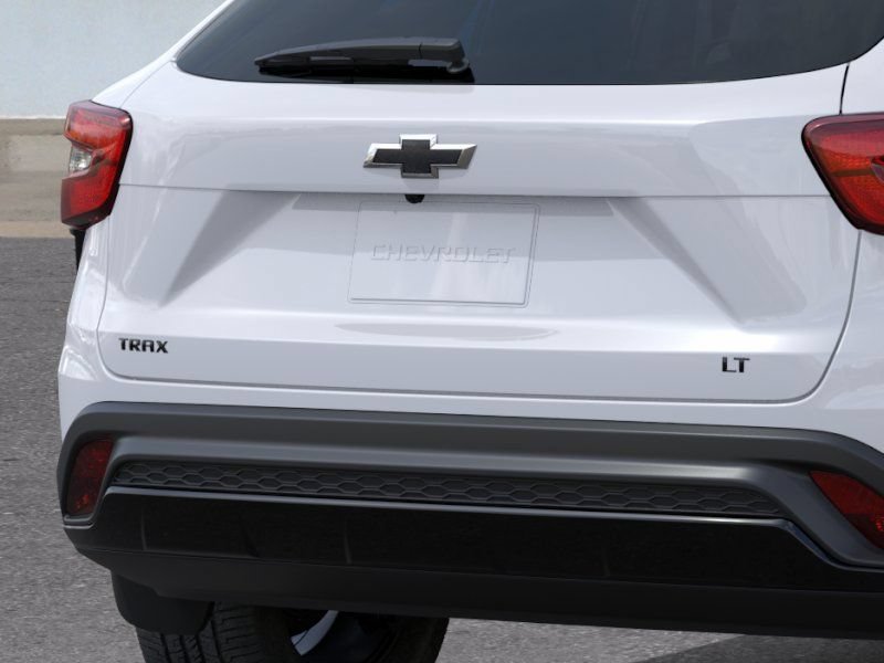 New 2026 Chevrolet Trax LT w/ Midnight Edition FWD image 14