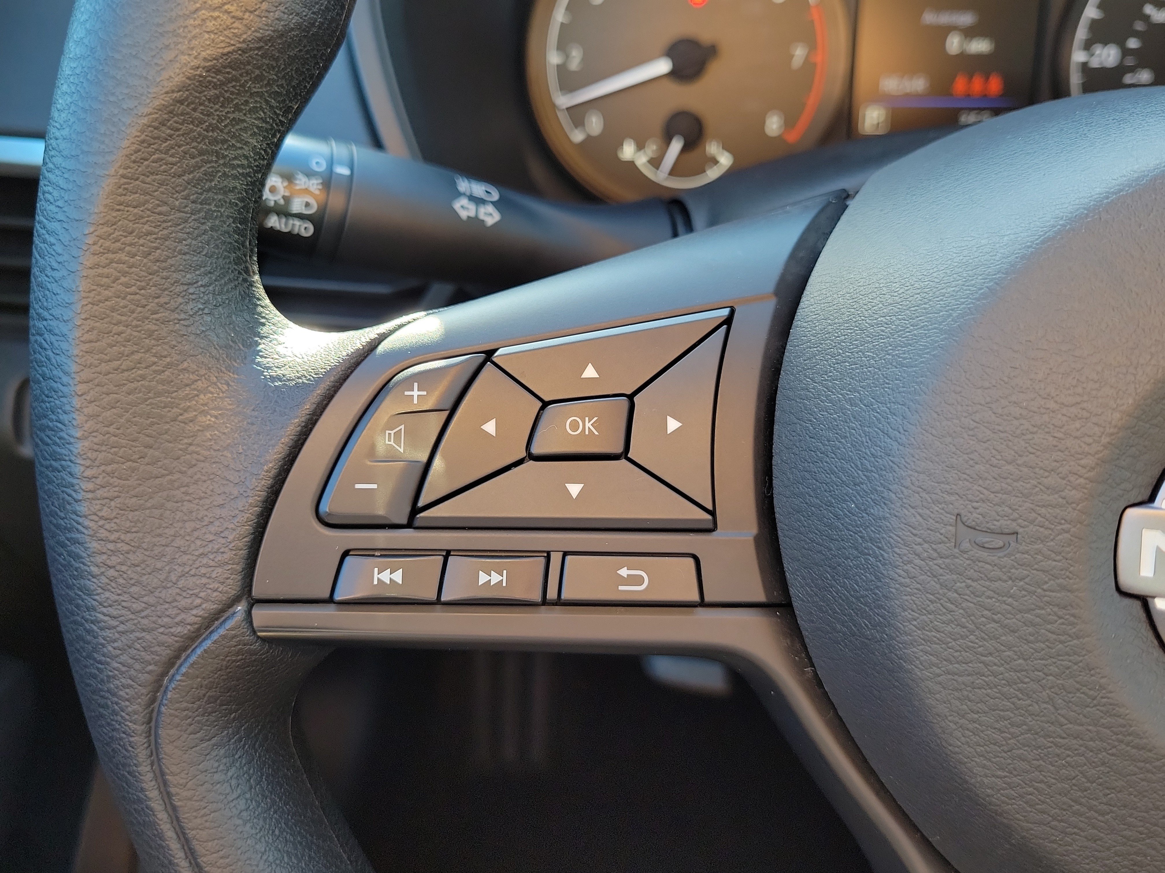 Certified 2025 Nissan Altima 2.5 S FWD image 23