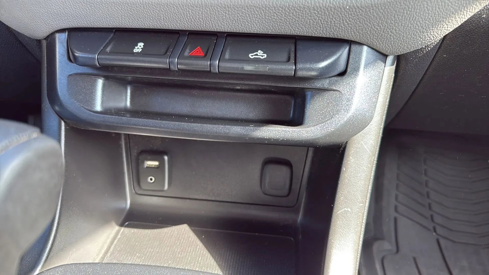 Used 2017 Chevrolet Colorado W/T w/ WT Convenience Package image 18