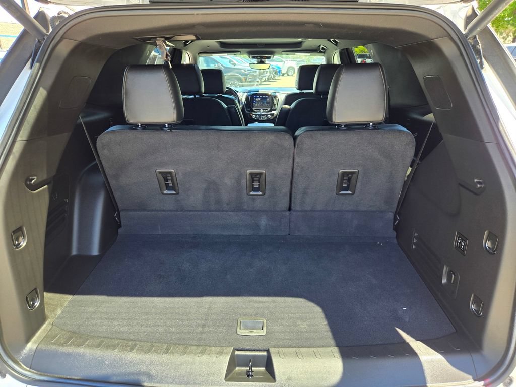 Used 2022 Chevrolet Traverse High Country AWD/4WD image 12