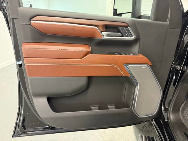 Used 2024 GMC Sierra 2500 Denali Ultimate image 13