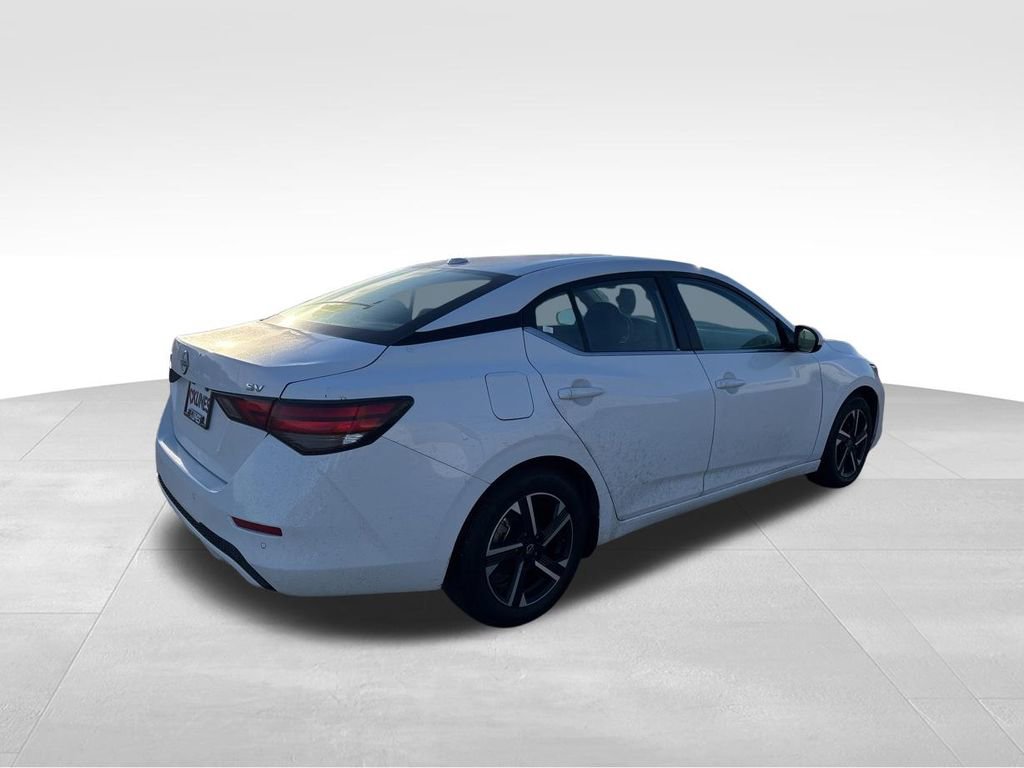 Used 2024 Nissan Sentra SV FWD image 11