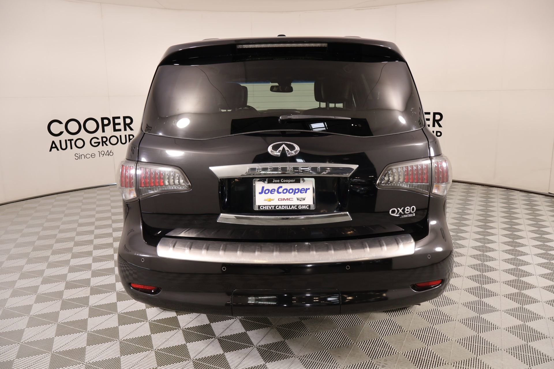 Used 2016 INFINITI QX80 Limited w/ All Season Package AWD/4WD image 25