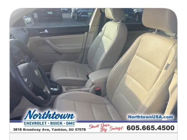Used 2011 Volkswagen Jetta TDI image 35