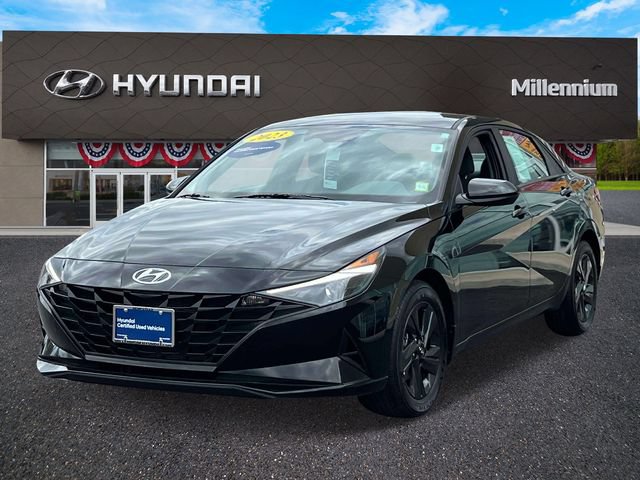 Used 2023 Hyundai Elantra SEL FWD image 4