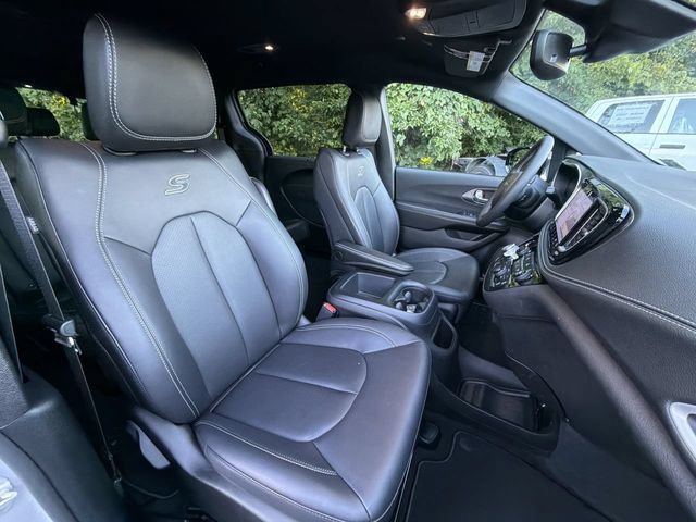 New 2026 Chrysler Pacifica Select w/ S Appearance Package AWD/4WD image 15