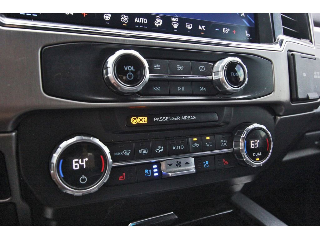 Used 2022 Ford F250 Platinum AWD/4WD image 24