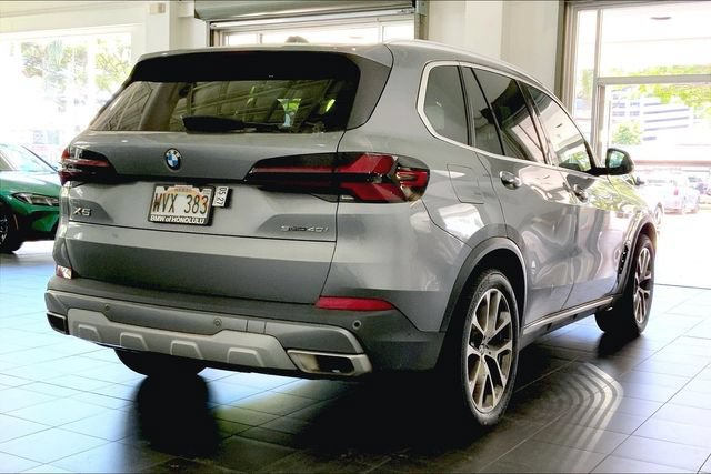 Used 2024 BMW X5 sDrive40i w/ Parking Assistance Package RWD image 6