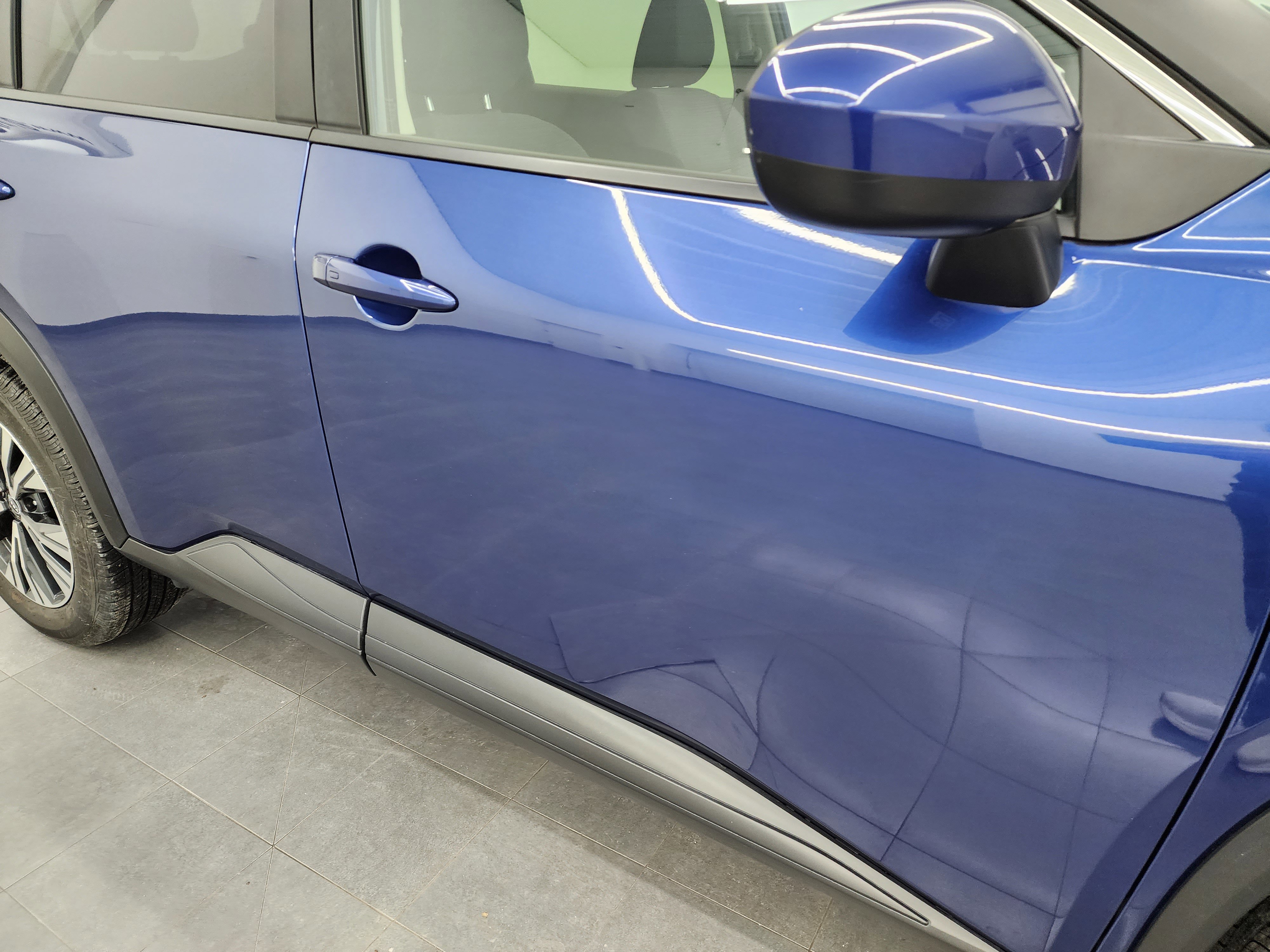 Used 2023 Nissan Rogue SV image 24