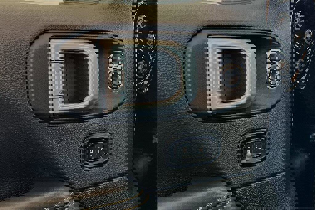 New 2024 Jeep Wrangler Unlimited Rubicon 392 image 8