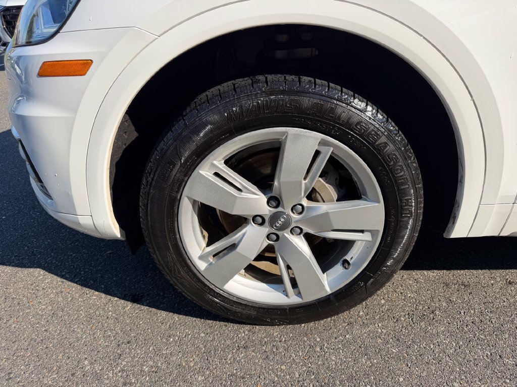 Used 2018 Audi Q5 Premium w/ Premium Plus Package AWD/4WD image 9