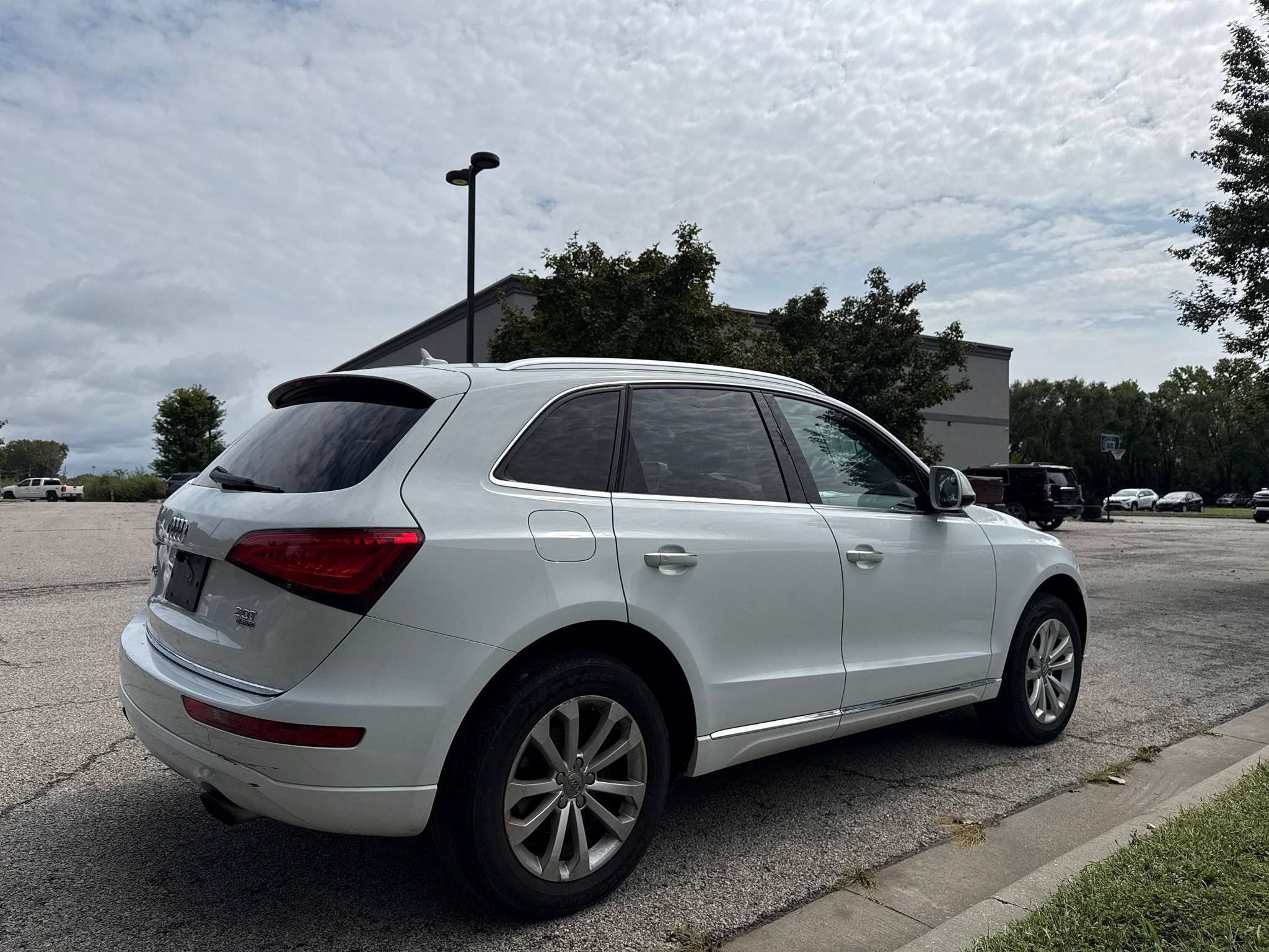 Used 2016 Audi Q5 2.0T Premium AWD/4WD image 5