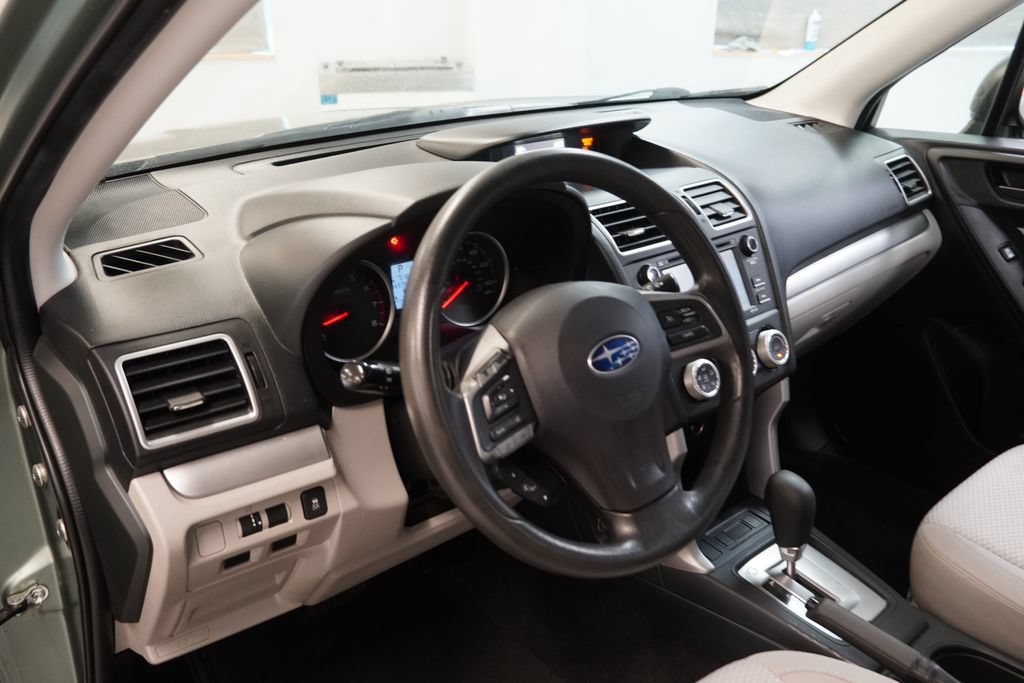 Used 2016 Subaru Forester 2.5i w/ Alloy Wheel Package AWD/4WD image 6