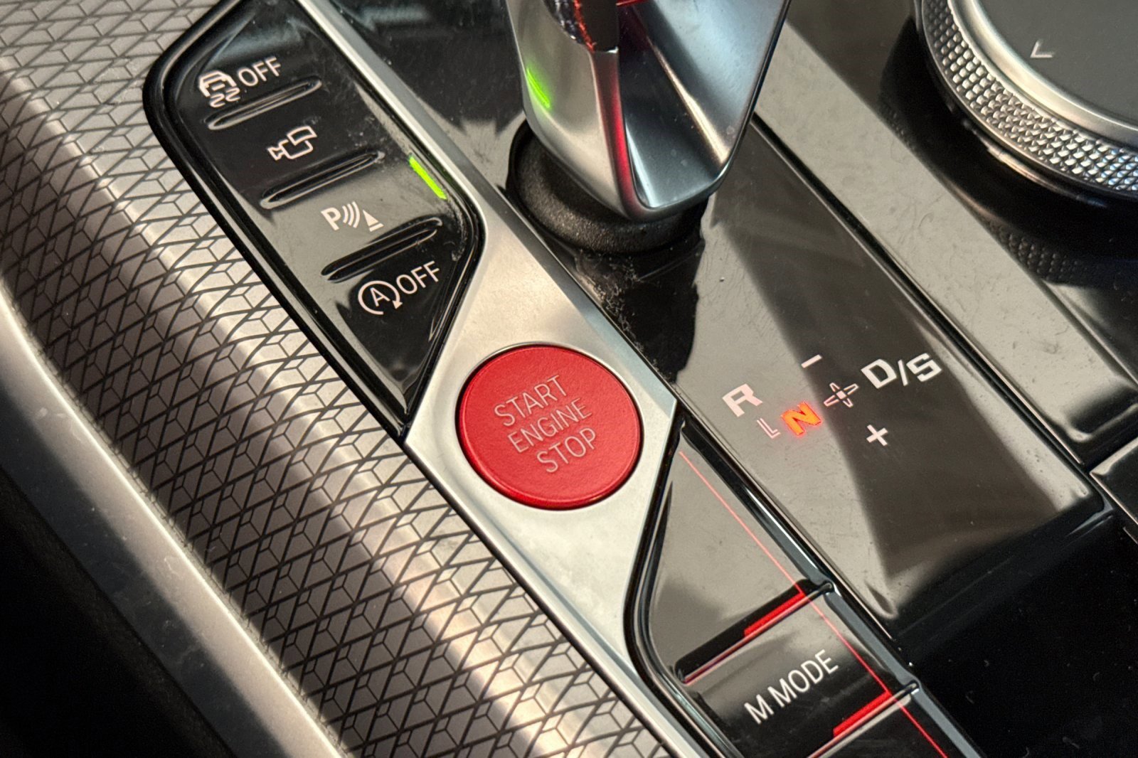 Used 2024 BMW M3 Competition w/ Executive Package image 31