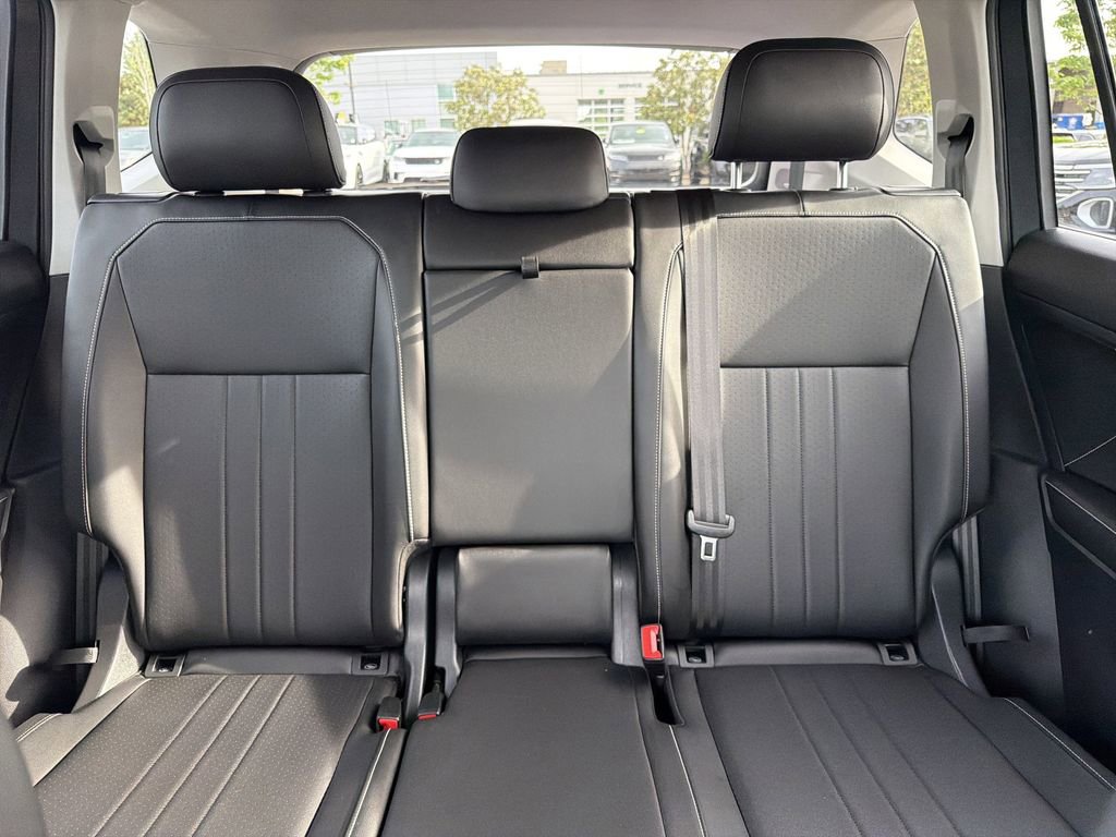 Used 2023 Volkswagen Tiguan SE FWD image 29