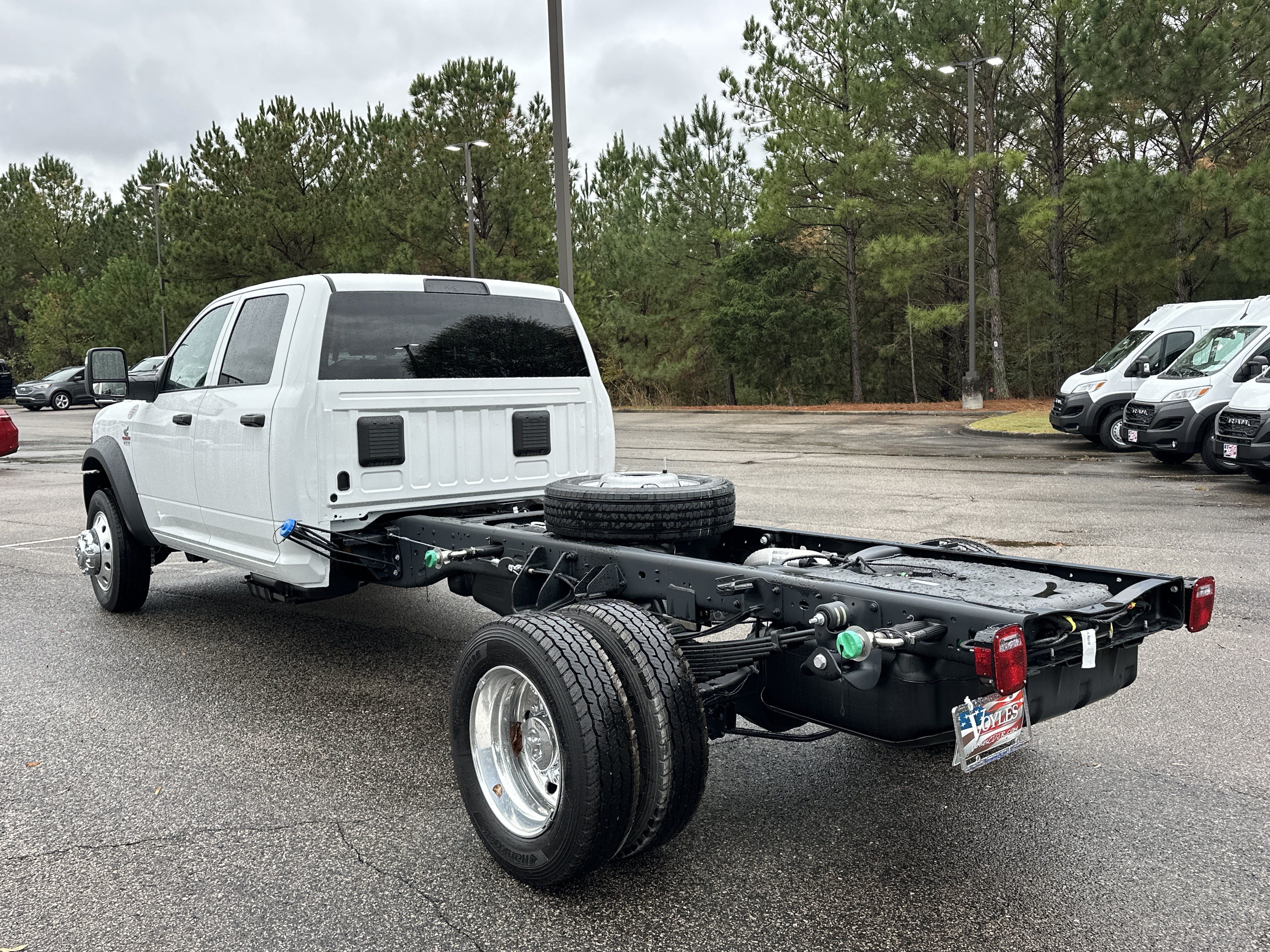 New 2026 RAM 5500 Tradesman w/ Chrome Appearance Group AWD/4WD image 5