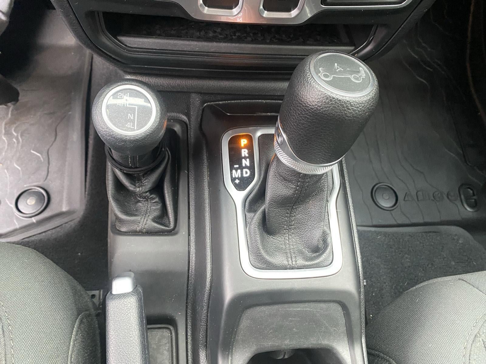 Used 2018 Jeep Wrangler Sport AWD/4WD image 27