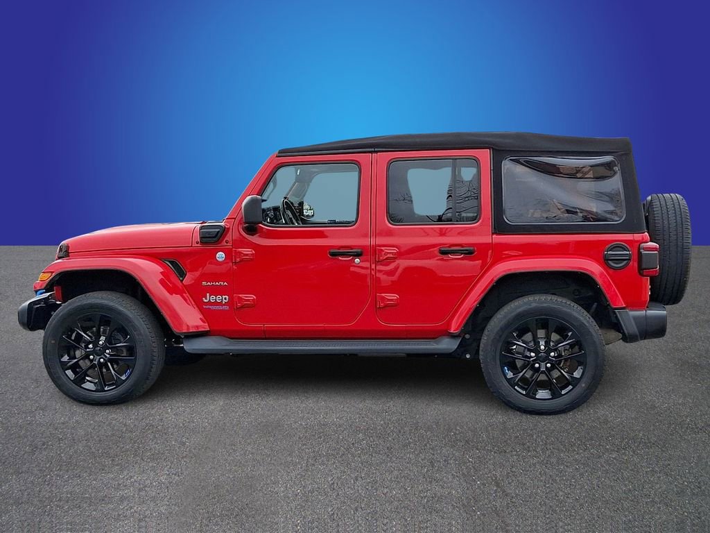 Used 2022 Jeep Wrangler Unlimited Sahara w/ Cold Weather Group image 7