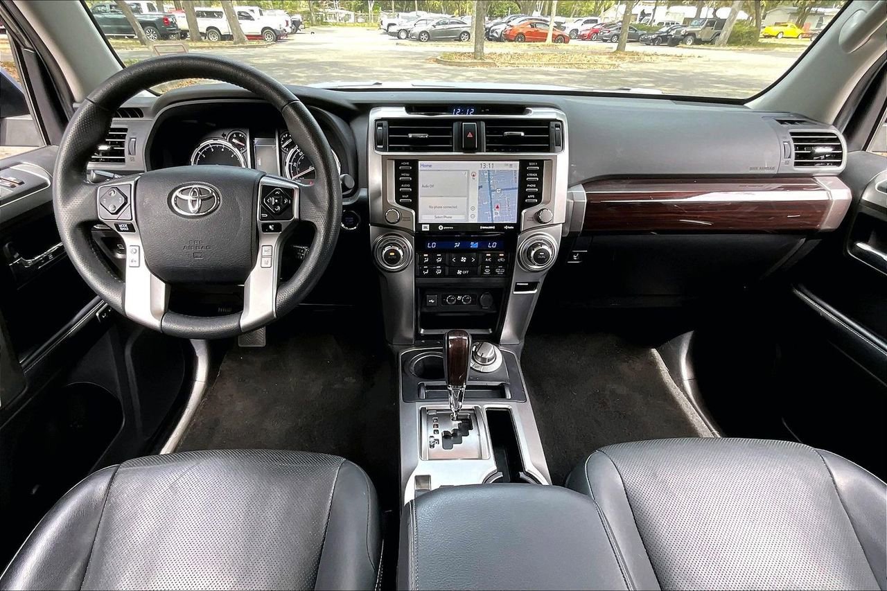 Used 2022 Toyota 4Runner Limited AWD/4WD image 7