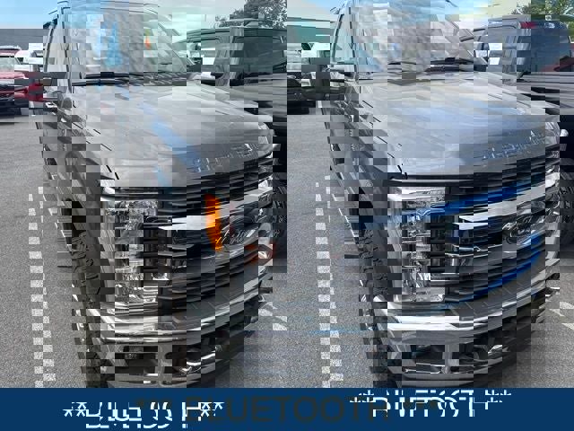 Used 2017 Ford F250 XLT w/ XLT Premium Package image 4