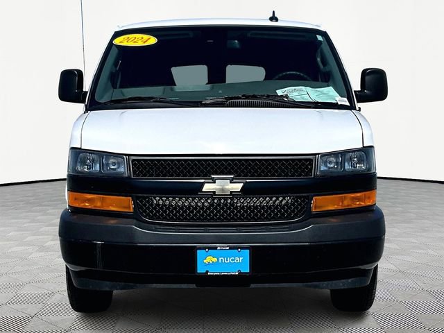 Used 2024 Chevrolet Express 3500 LS RWD image 2