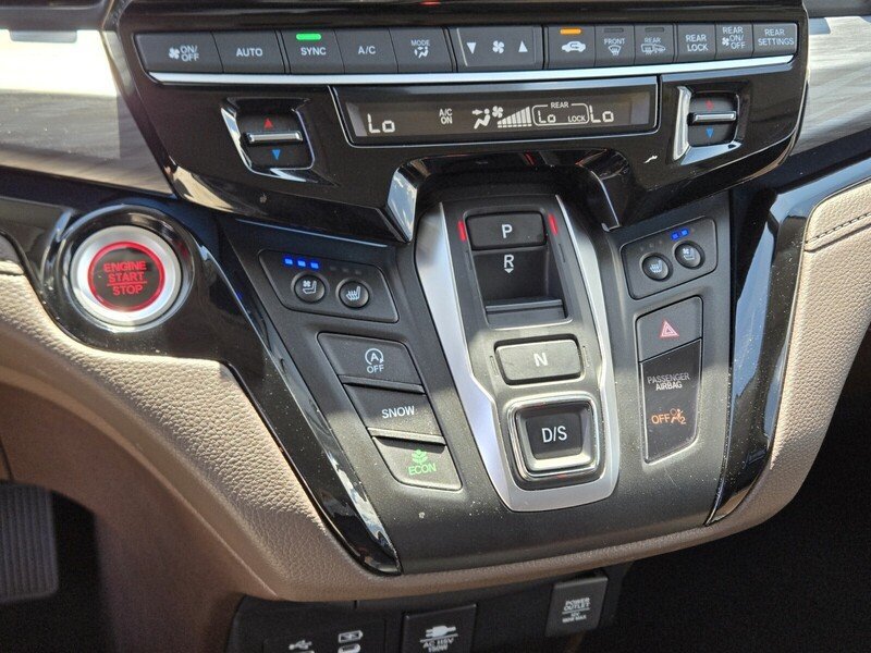 Used 2025 Honda Odyssey Elite image 24