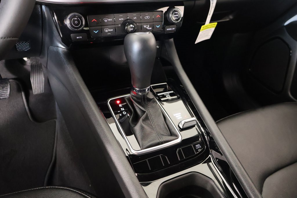 Used 2024 Jeep Compass Limited image 8