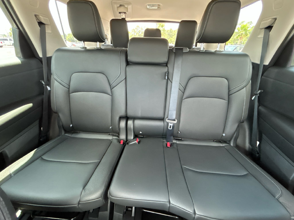 New 2026 Nissan Pathfinder SL FWD image 30