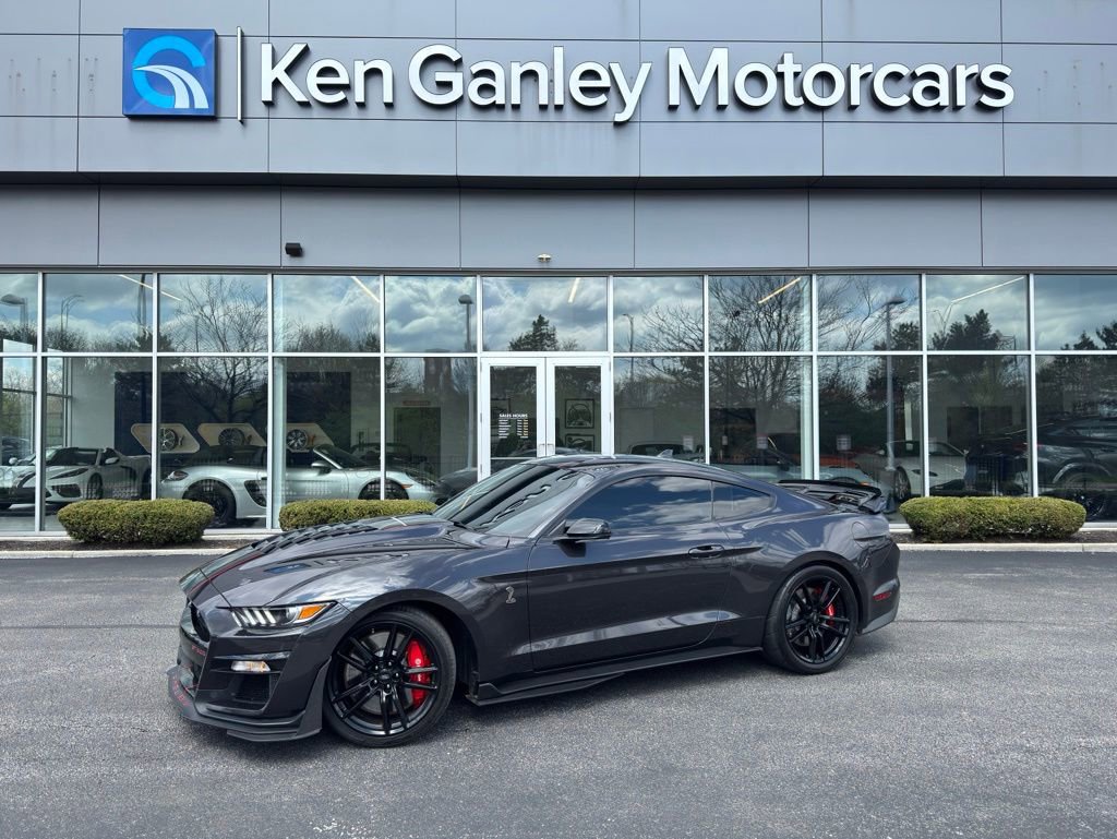 Used 2022 Ford Mustang Shelby GT500 w/ Technology Package RWD image 1