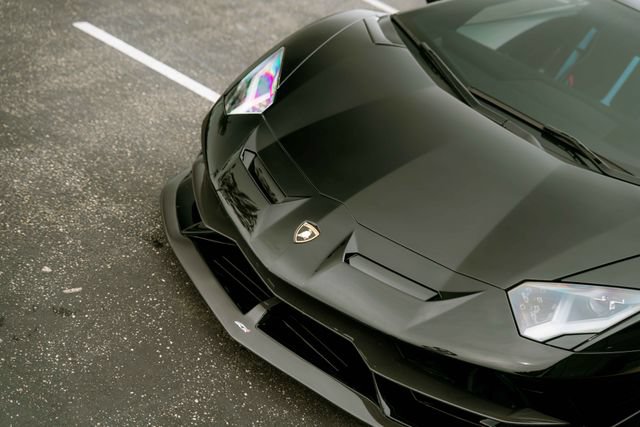 Used 2020 Lamborghini Aventador SVJ AWD/4WD image 33