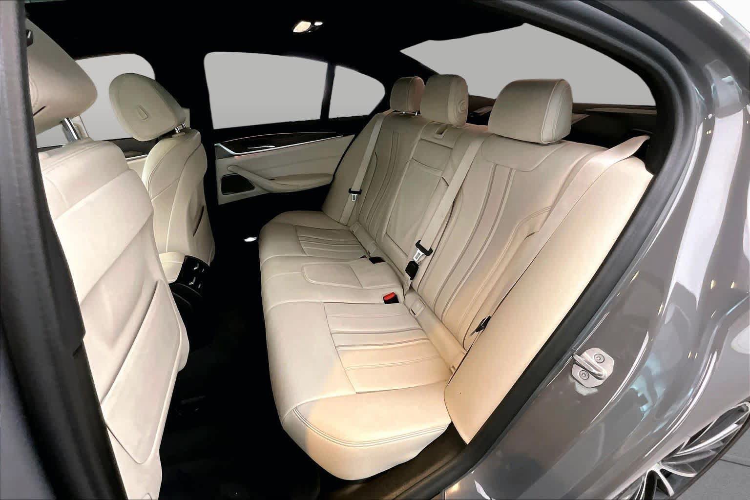 Used 2021 BMW 530i w/ Premium Package RWD image 20