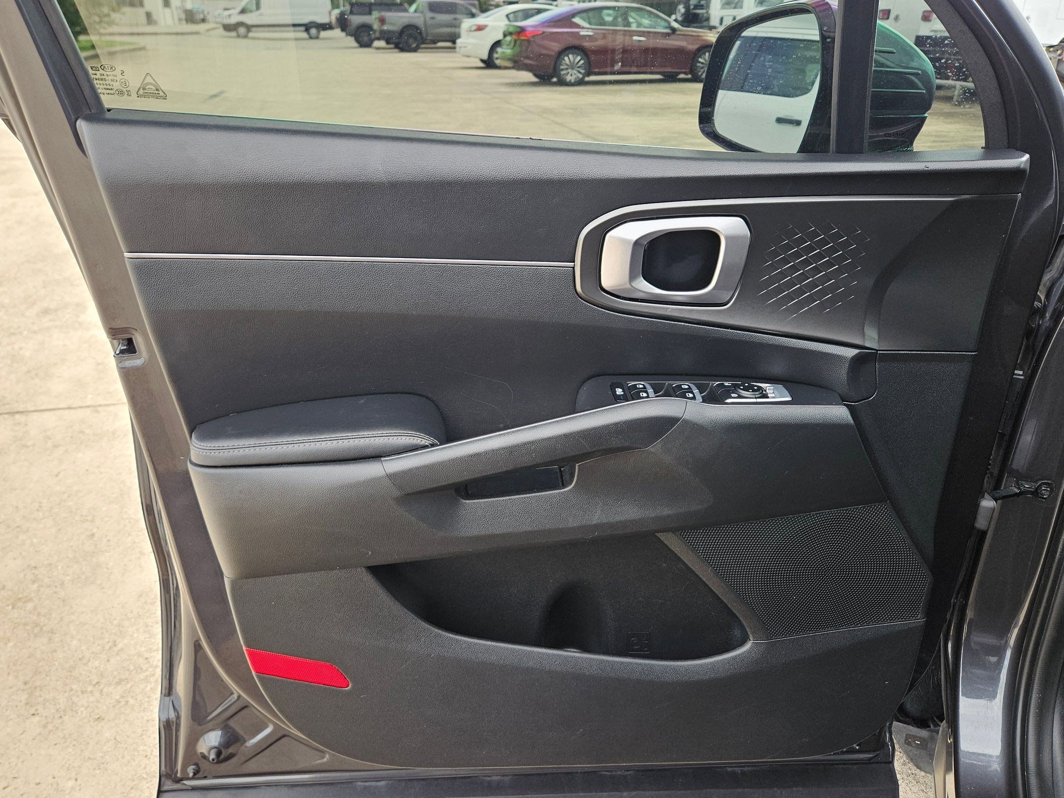 Used 2021 Kia Sorento EX FWD image 12