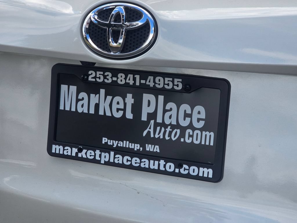 Used 2017 Toyota RAV4 Limited w/ All Weather Liner Package AWD/4WD image 18