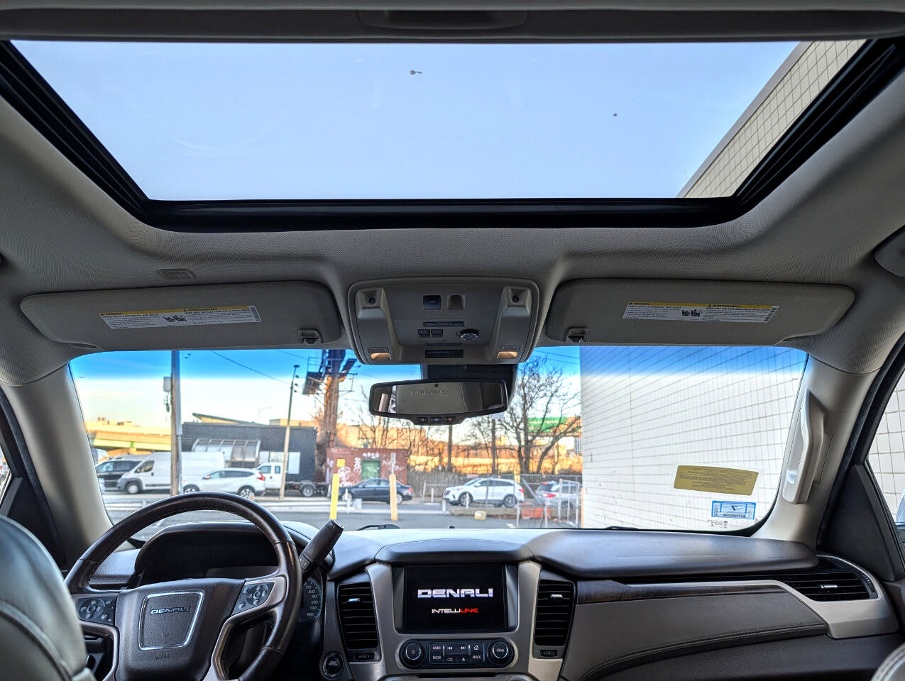 Used 2018 GMC Yukon XL Denali w/ Denali Ultimate Package image 12