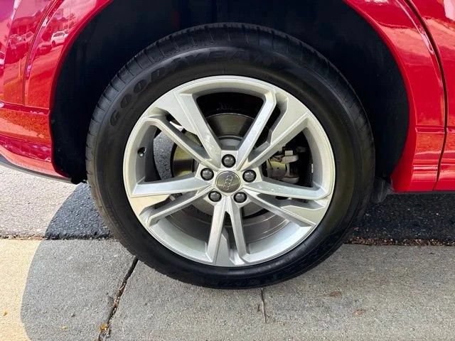 Used 2020 Audi Q3 2.0T Premium Plus w/ Premium Plus Package AWD/4WD image 9